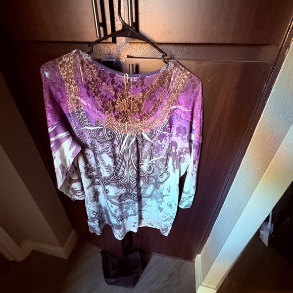 Purple and White Lace Top - Picture 4 of 4